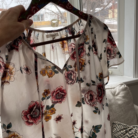 Maurices small women’s short sleeve blouse/top white/grey/floral. - Picture 13 of 13
